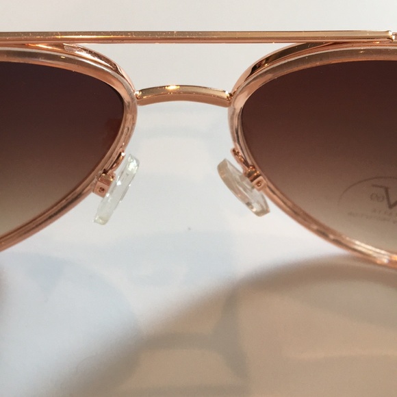 V19.69 ITALIA BELLA Aviator Sunglasses main image 5